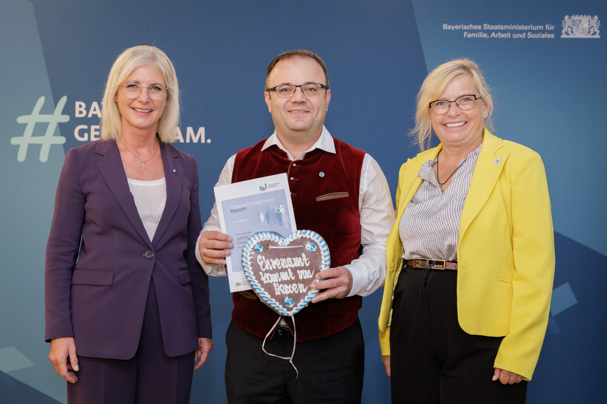 Staatsministerin Ulrike Scharf, ASM-Vizepräsident Andreas Rest, Bayerische Ehrenamtsbeauftragte Gabi Schmidt, MdL Staatsministerin Ulrike Scharf, ASM-Vizepräsident Andreas Rest, Bayerische Ehrenamtsbeauftragte Gabi Schmidt, MdL