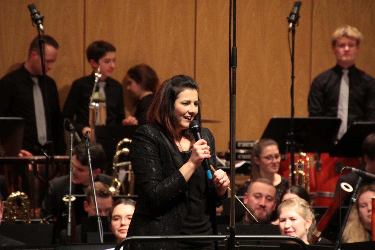 1080 Chefdirigentin Dr. Verena Mösenbichler-Bryant